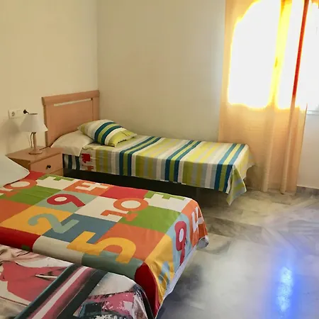 Vistas Al Mar Y Parque De La Paloma, A/c Apartament *
