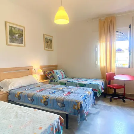 Vistas Al Mar Y Parque De La Paloma, A/c Apartment *